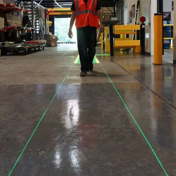 เครื่องฉายเลเซอร์ระดับพื้นแบบเ - Industrial Laser Light บทวิจารณ์และราคา