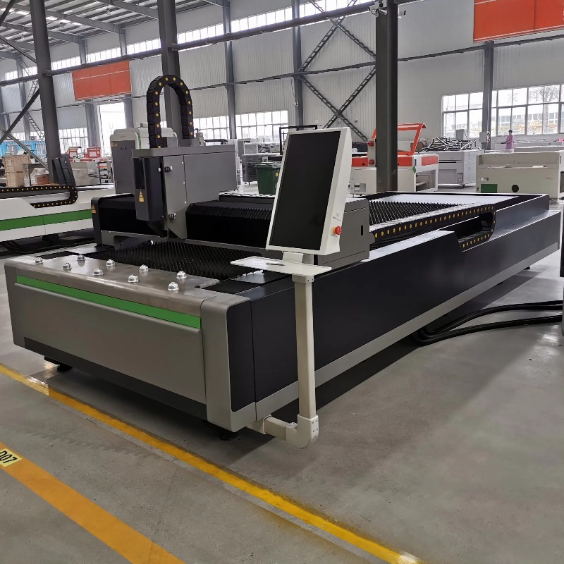 เครื่องตัดไฟเบอร์เลเซอร์ มาตรฐ - Industrial Laser Cutters บทวิจารณ์และราคา